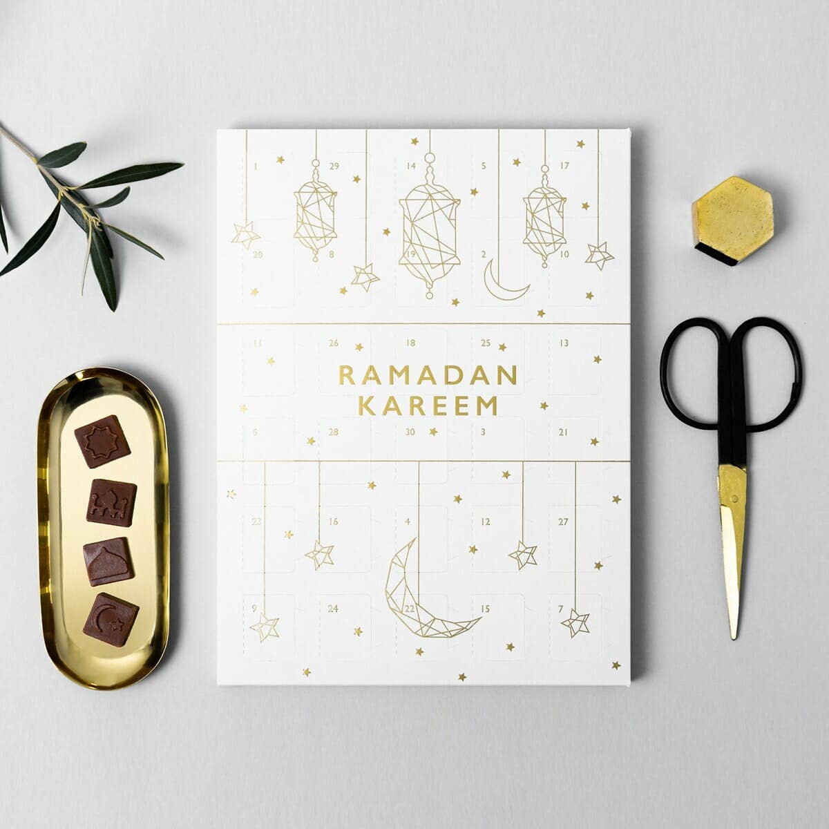 White Lanterns and Star 'Ramadan Kareem' Chocolate Calendar