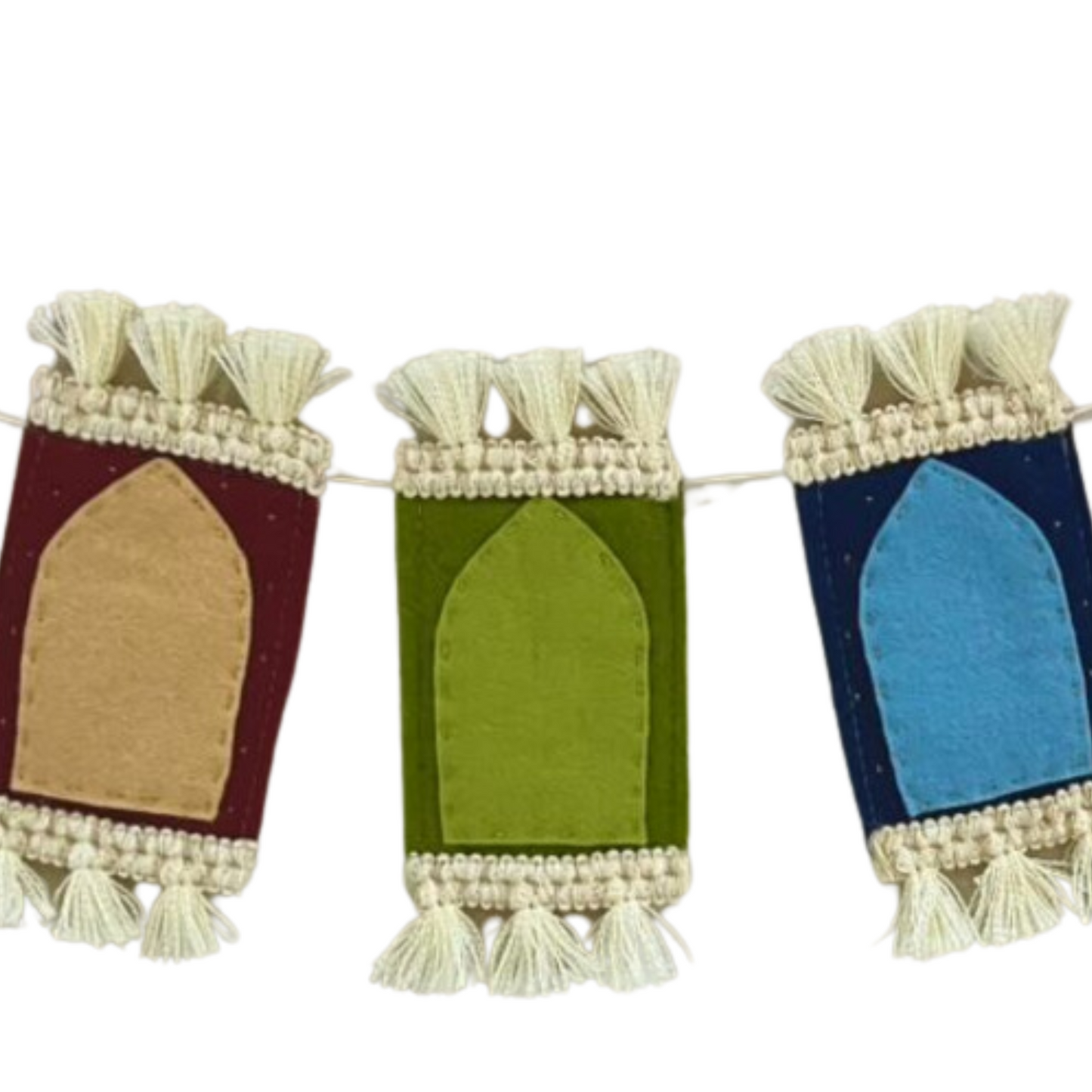 Handmade Felt Salah Mat Garland – Vibrant Decor with Islamic Charm