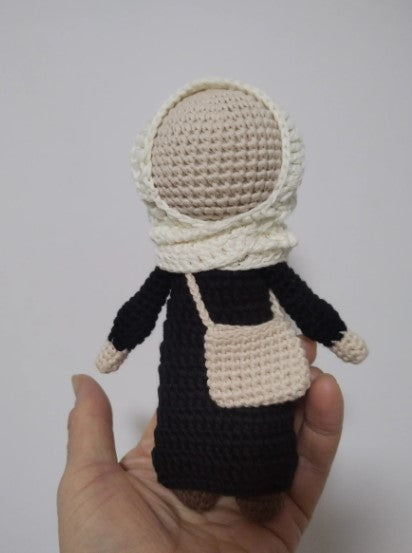 Noor – Handmade Muslim Crochet Doll